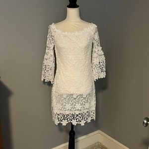 AUXO COLLLECTION white lacy flower dress NWOT size M